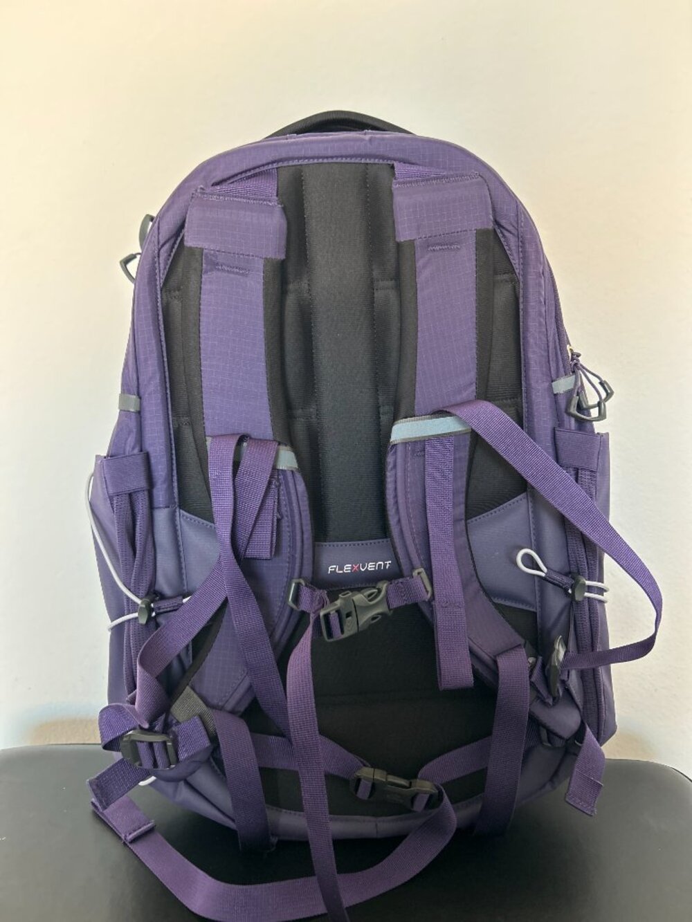 THE NORTH FACE WOMEN'S BOREALIS BACKPACK ETERNAL PURPLE - Picture 6 of 10